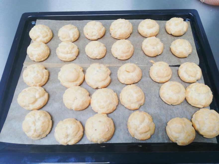 Bezlepkové profiteroles