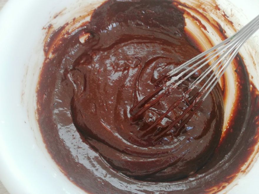 Gluten-free chocolate souffle with raspberry sauce