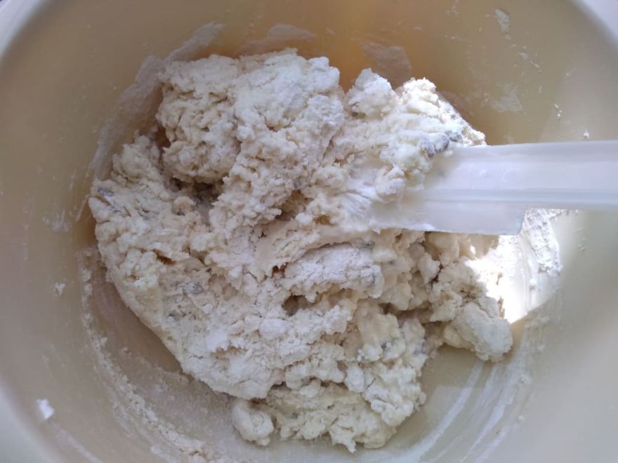 Gluten-free Irish bread without yeast and sourdough