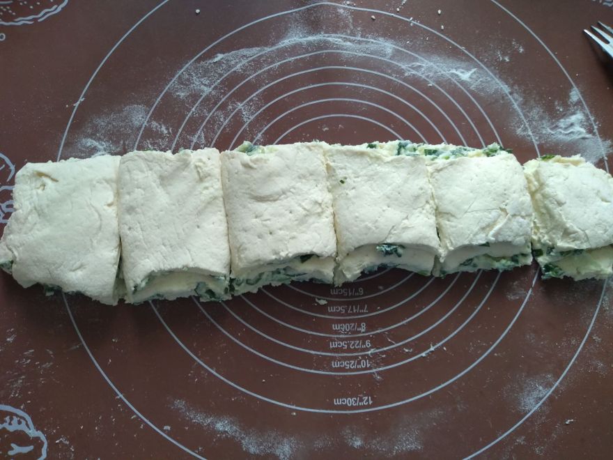 Gluten-free sourdough bread with cheese and spring onion