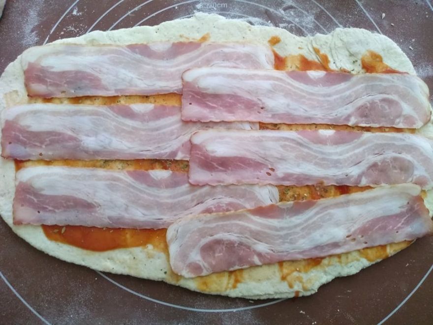 Gluten-free sourdough filled triangles