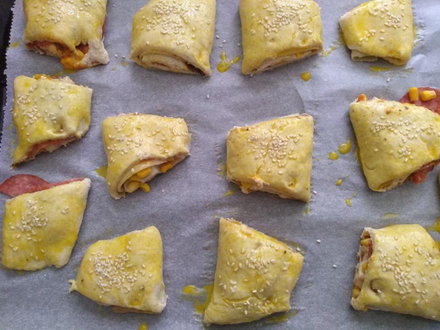 Gluten-free sourdough filled triangles