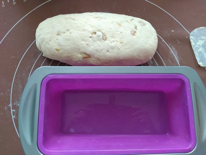 Gluten-free bacon bread