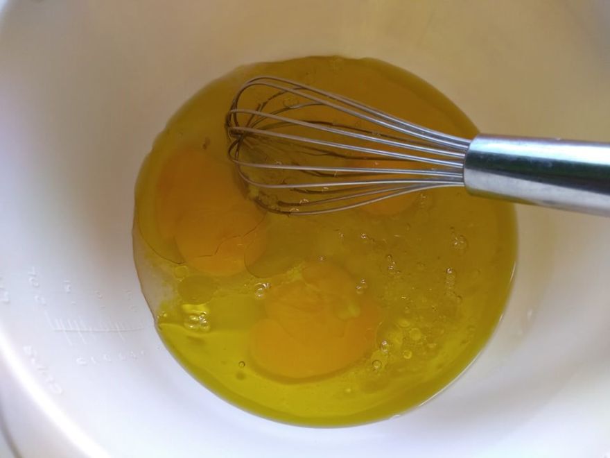 Bezlepkový olivový chléb se šunkou