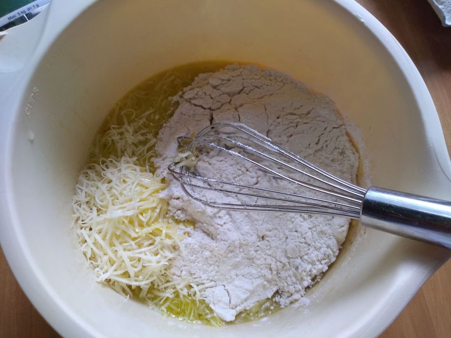 Bezlepkový olivový chléb se šunkou