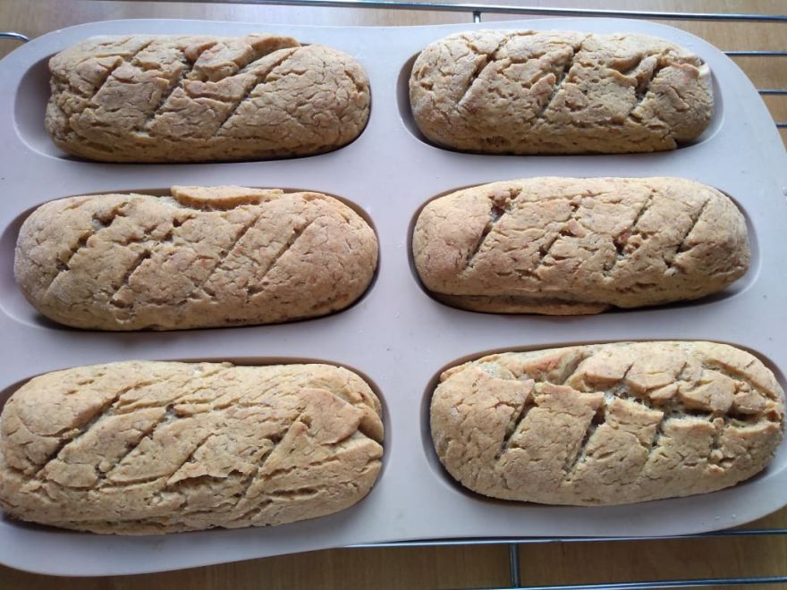 Bezlepkové škvarkové bagety