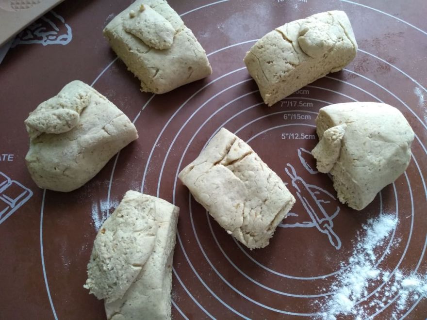 Bezlepkové škvarkové bagety