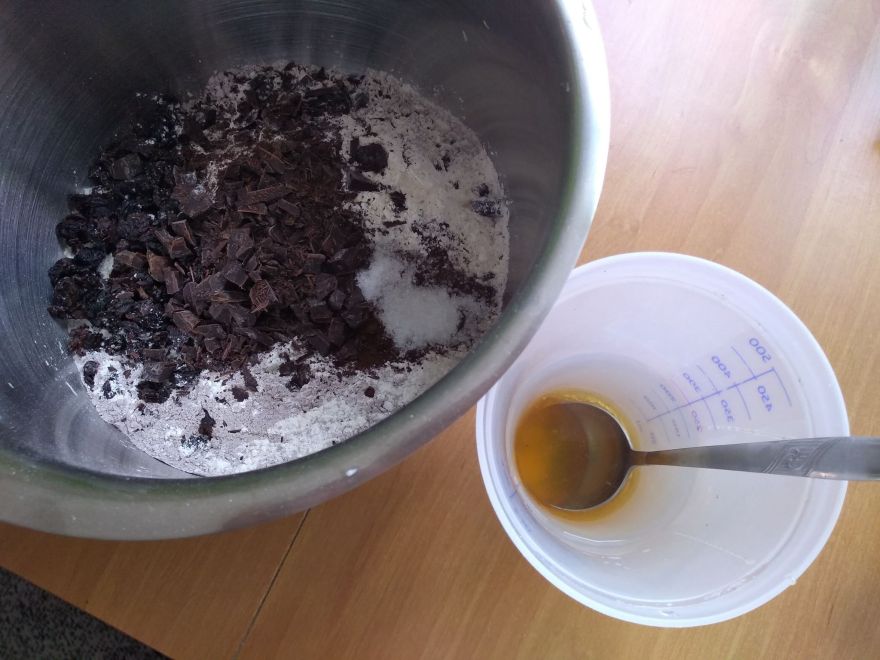 Bezlepkový čokoládový chléb