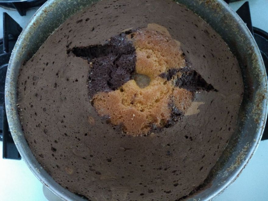 Gluten-free EXCLUSIVE tricolor pudding cake