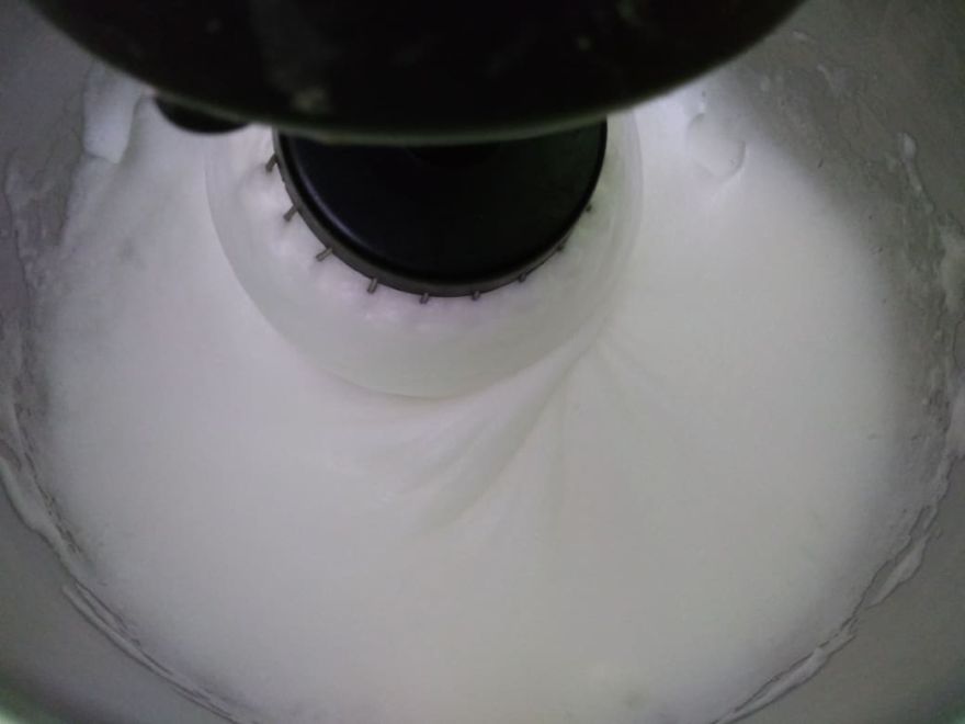 Gluten-free EXCLUSIVE tricolor pudding cake