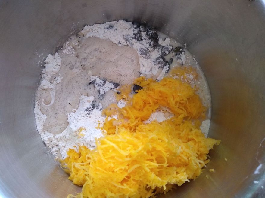 Bezlepkový dýňový chléb