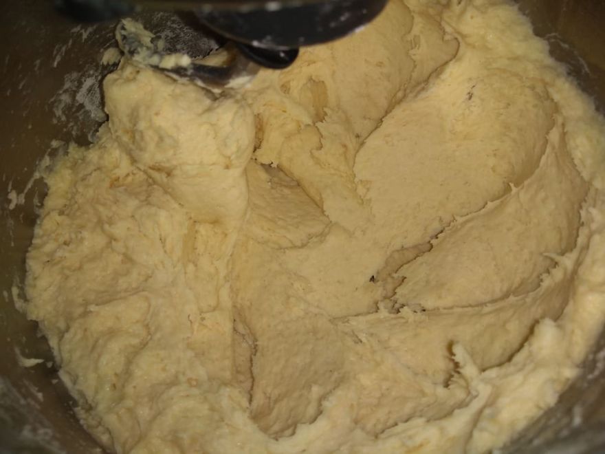 Gluténmentes kovászos szilvatorta