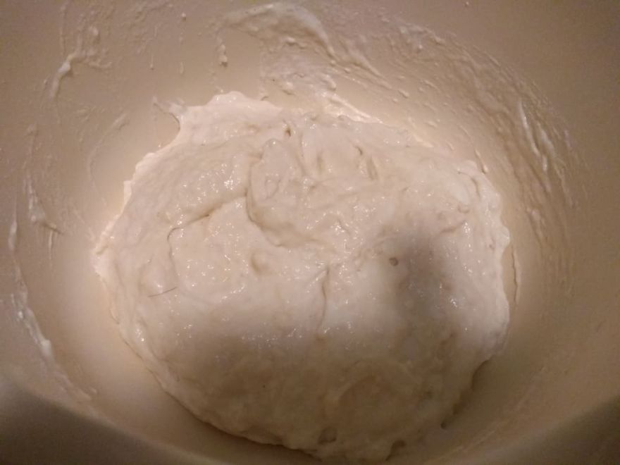 Gluténmentes kovászos szilvatorta