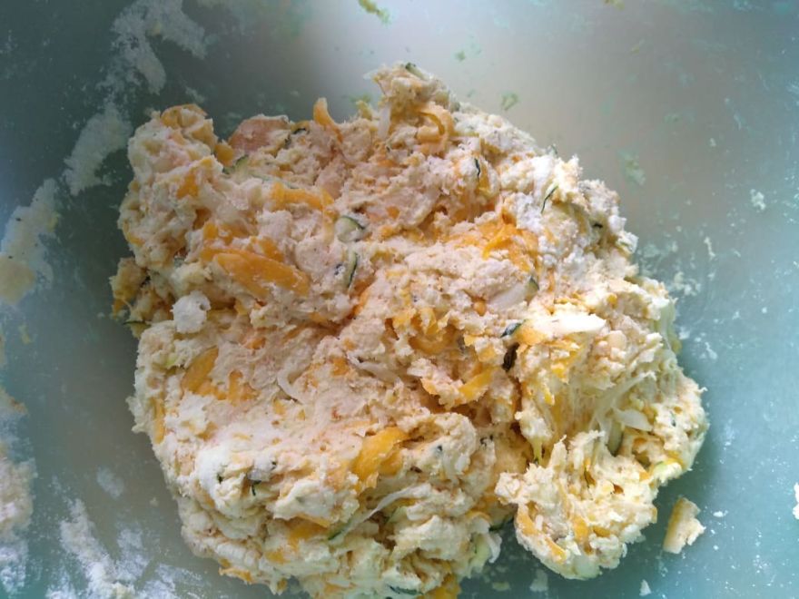 Glutenfreie Zucchini- und Kürbiscracker