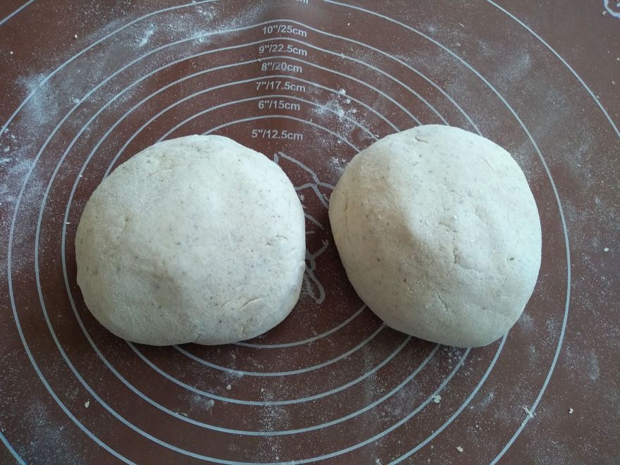 Bezlepkový kváskový děravec