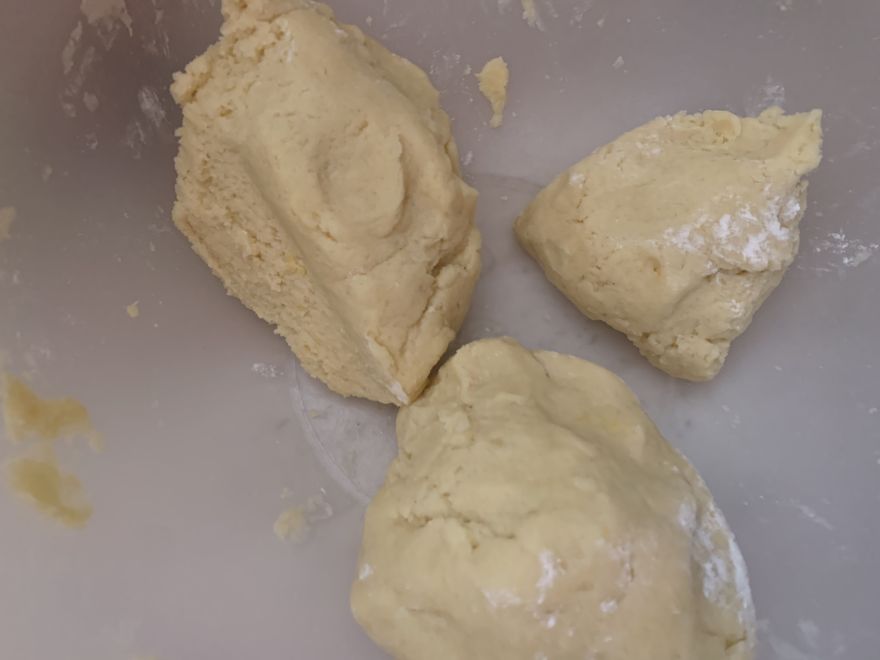 Křehký jablečný koláč s pudinkem