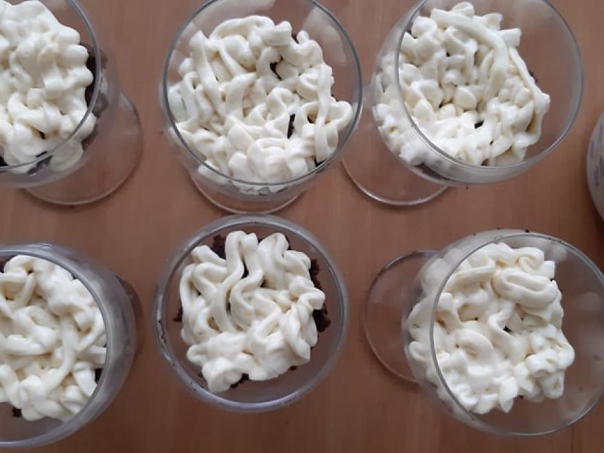 Bezlepkový krtkový dort do sklenic