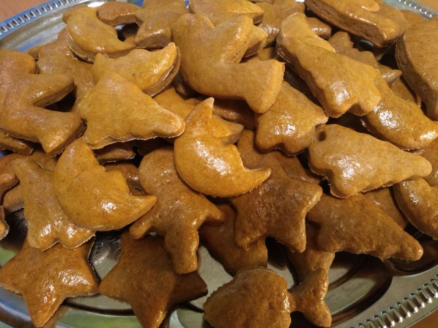 Gluten-free Christmas gingerbread from Fine mix and Universal mix