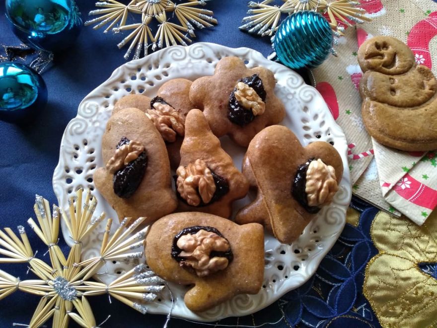 Bezlepkové a bezmléčné povidlové perníčky