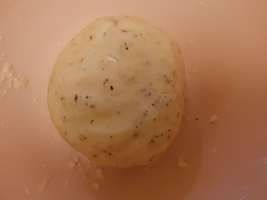 Gluten-free bryndza crackers