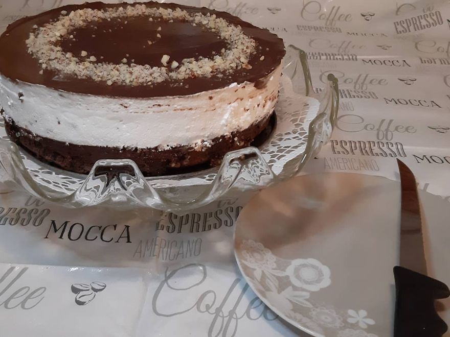 Bezlepkový karamelový dort