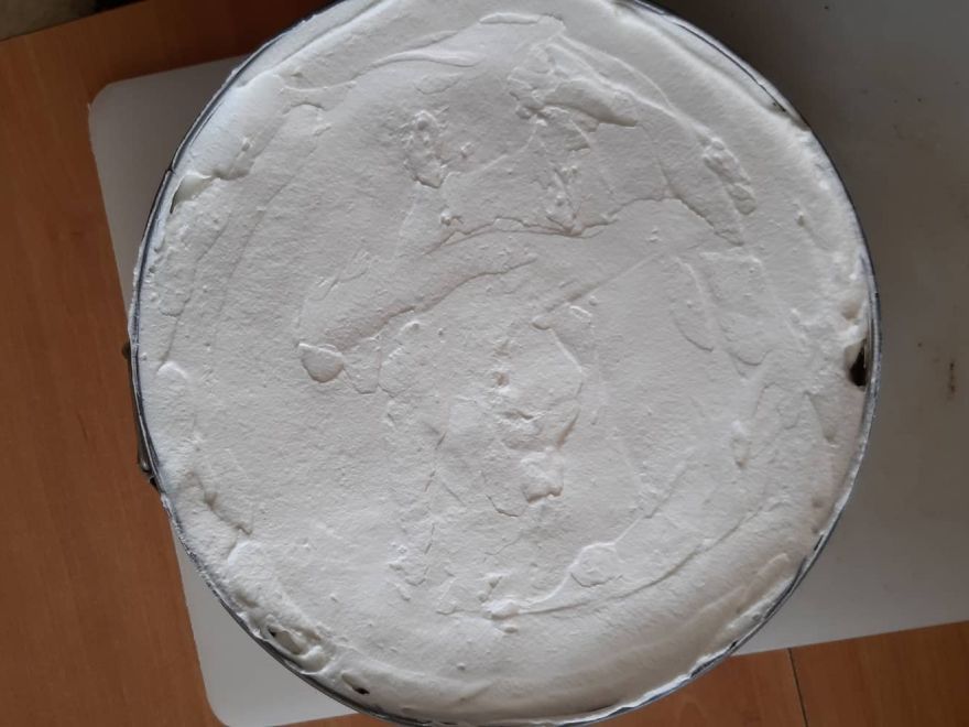 Bezlepkový karamelový dort