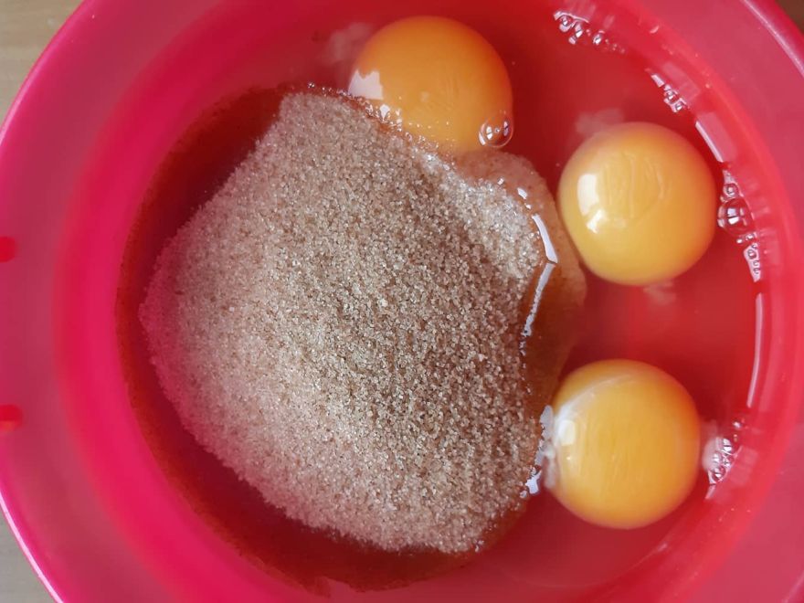 Bezlepkový brownies s vanilkovým pudingom