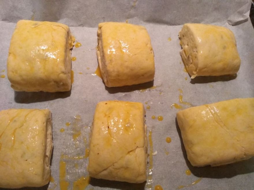 Bezlepkové slnečnicové kocky so syrom