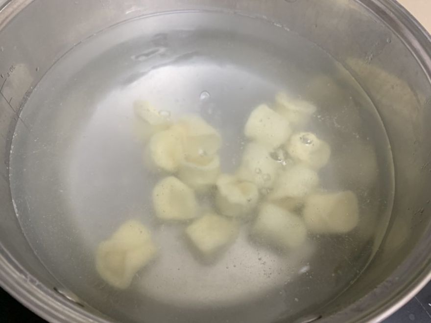 Bezlepková ouška do boršče a pirohy na slano