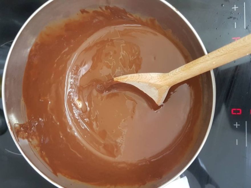 Bezlepkové perníčky s náplní v čokoládové polevě