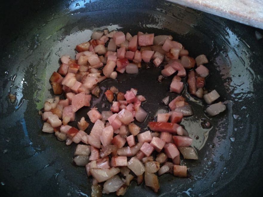 Gluten-free bacon baguettes