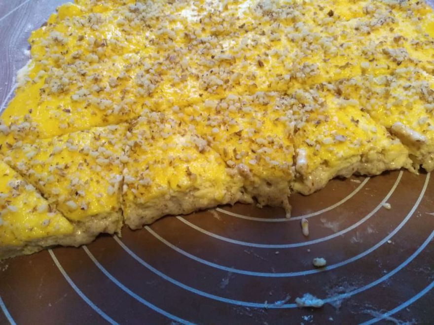 Gluten-free walnut fornetti