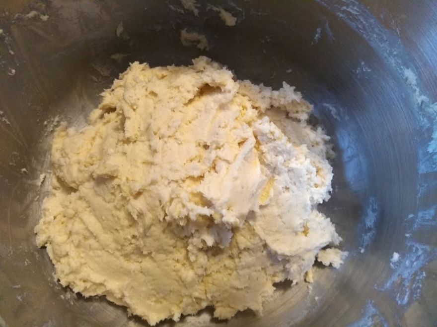 Gluten-free walnut fornetti