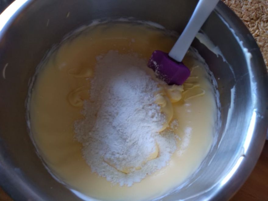 Bezlepková jablková roláda