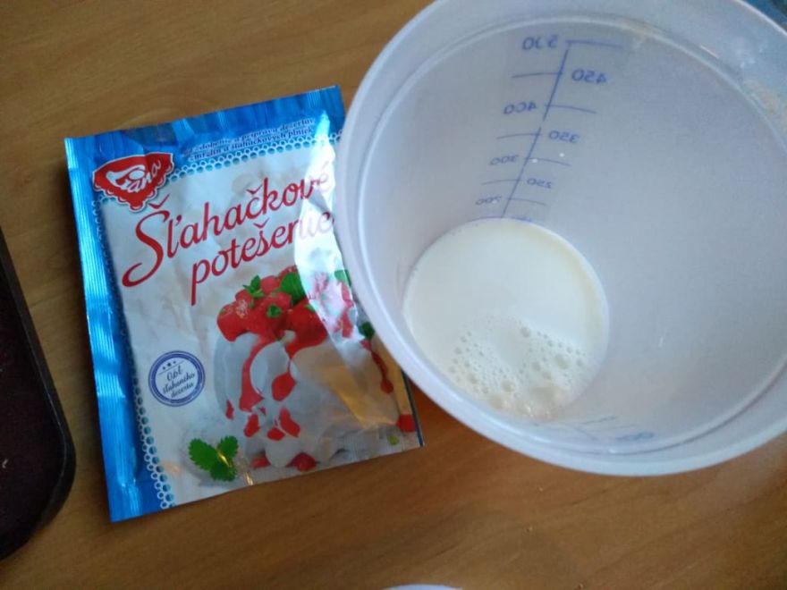 Bezlepkový čokoládovo - banánový dort