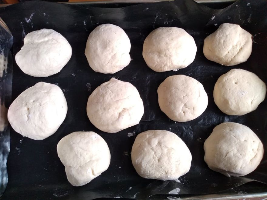 Gluten-free sourdough langoustines without yeast