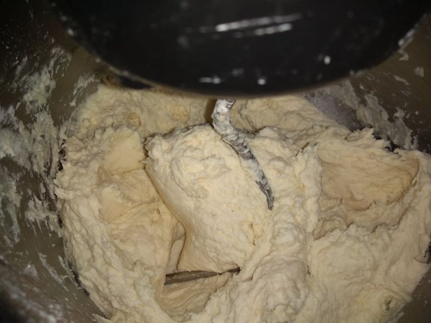 Gluten-free sourdough langoustines without yeast