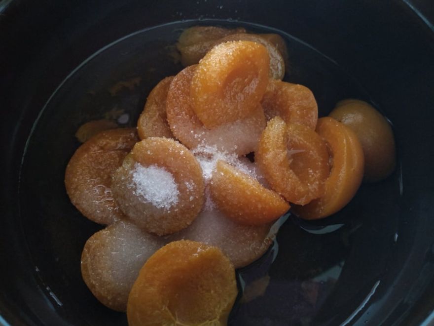 Bezlepkový tvarohový nákyp s marhuľovou omáčkou