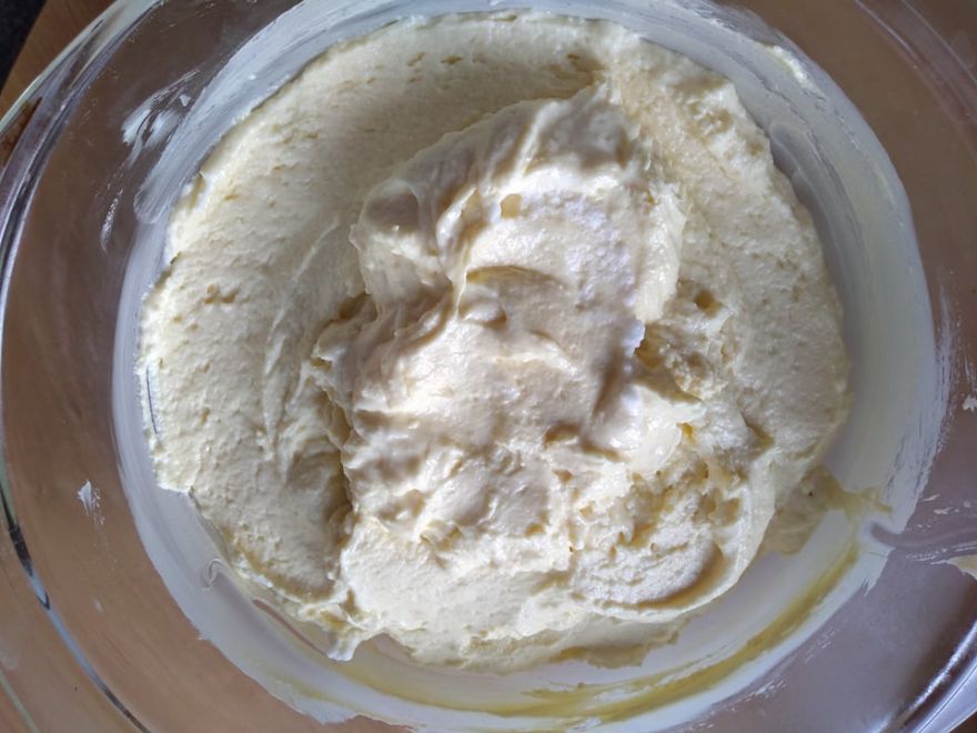 Bezlepkový tvarohový nákyp s marhuľovou omáčkou