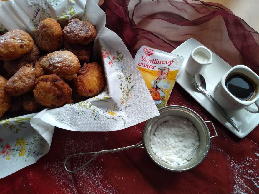 Bezlepkové banánové koblihy