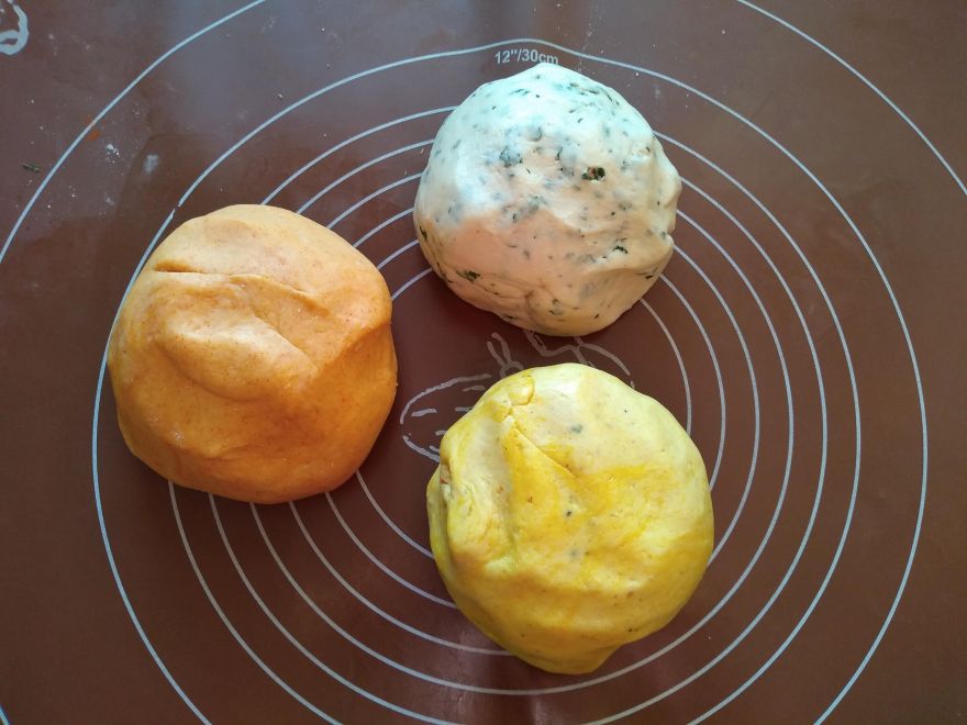 Bezglutenowe ciasto trójkolorowe