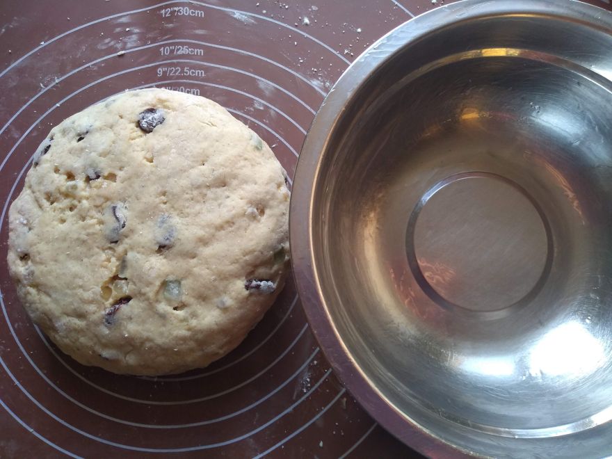 Bezlepkový veľkonočný bochník