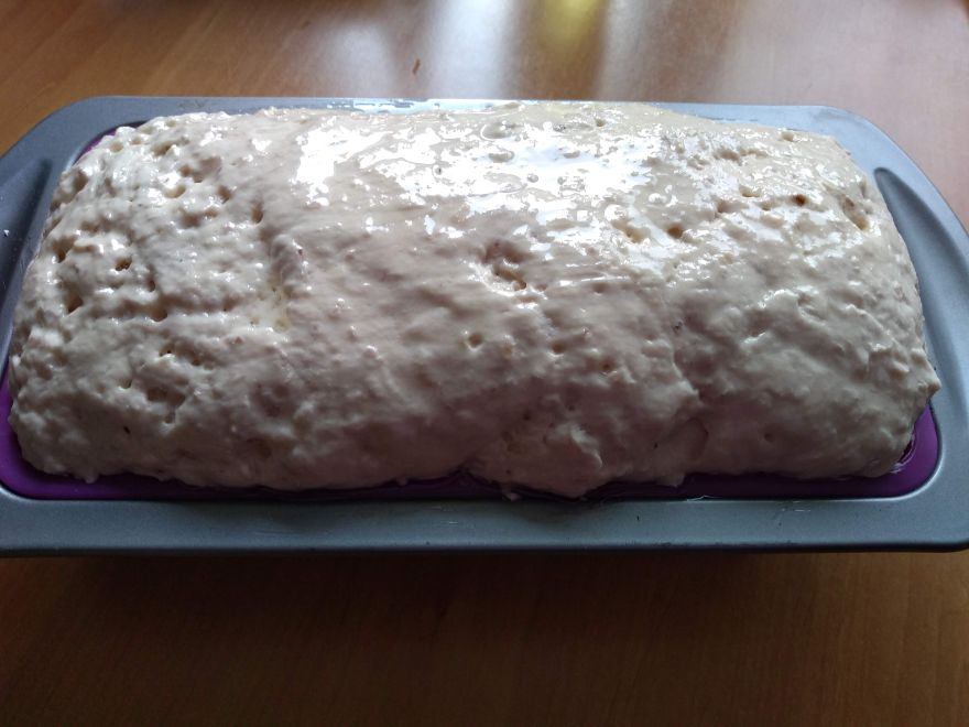 Bezlepkový chlieb s medvedím cesnakom