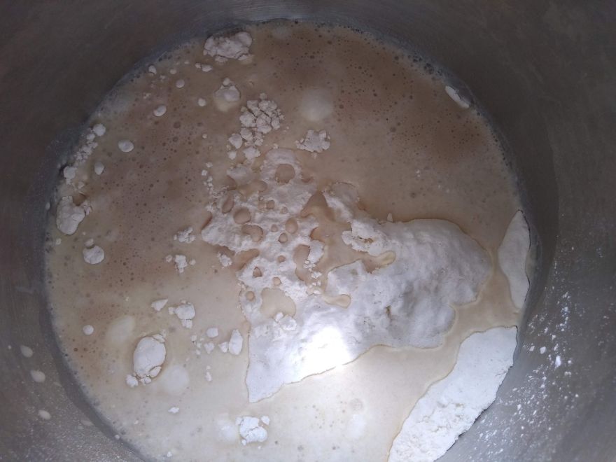 Bezlepkový chlieb s medvedím cesnakom