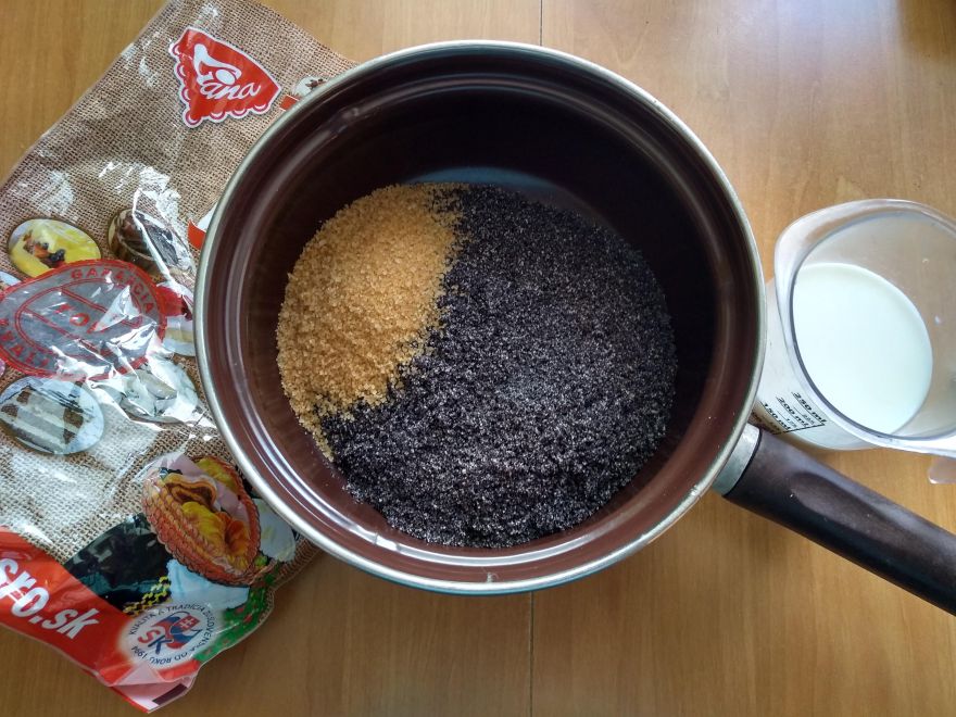 Bezlepkový štrúdlový dort