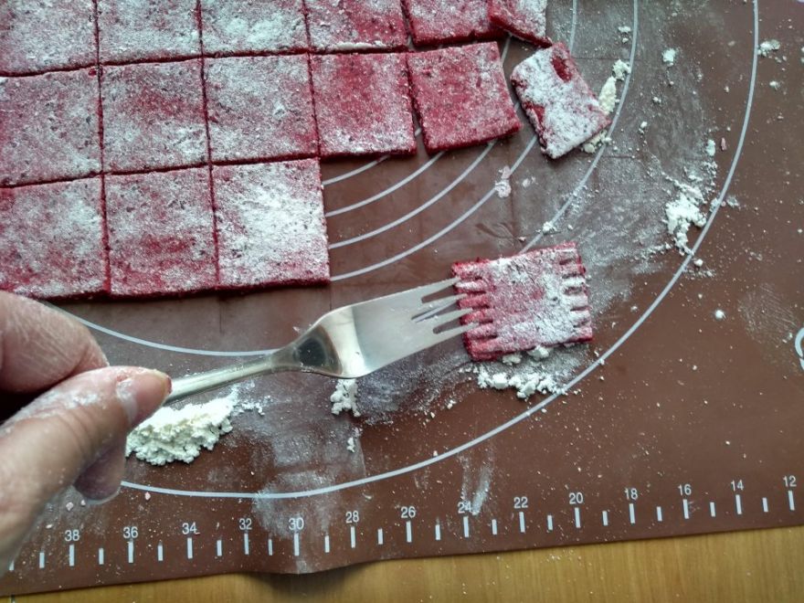 Gluténmentes céklás tészta