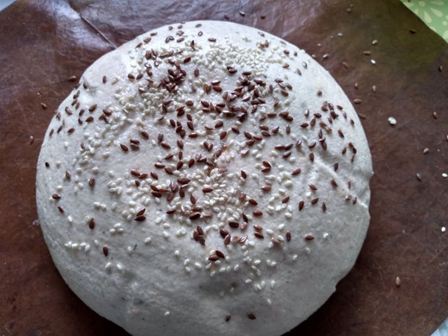 Gluten-free bread with chili and cheddar