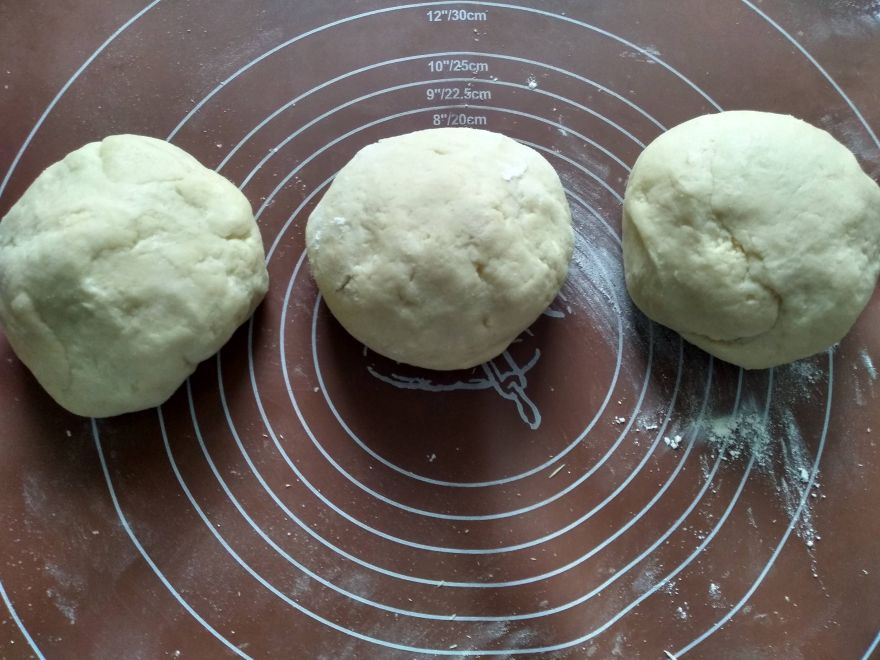 Gluten-free sourdough sweet bread