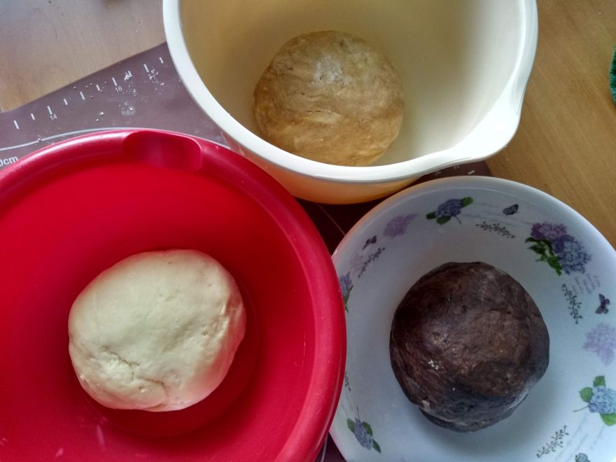 Gluten-free sourdough sweet bread