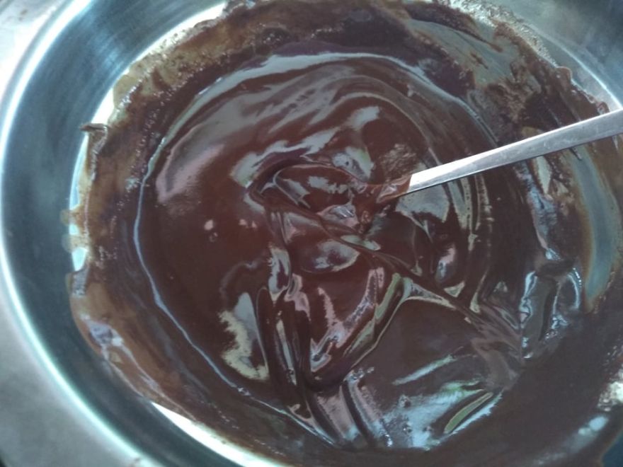 Gluténmentes belga zsemle mákos-cseresznyés töltelékkel